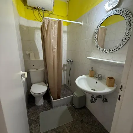 Mini House * Logaras